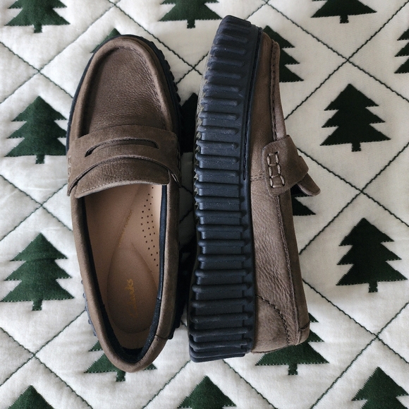 Clarks Dark Brown Leather Loafers - Picture 2 of 8